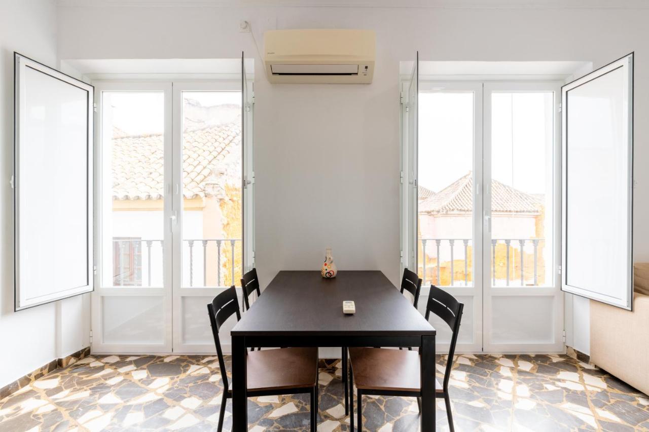 Aoa Conde De Ibarra Apartment Sevilla Eksteriør bilde